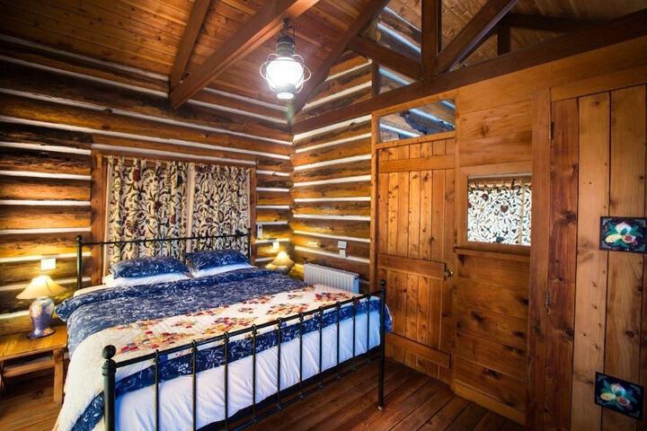 Room 3 of 55