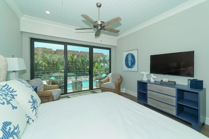 Room 2 of 11