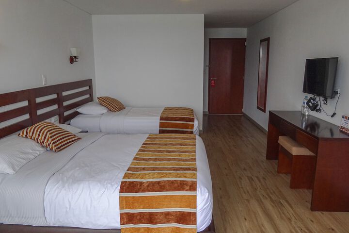 Room 13 of 42