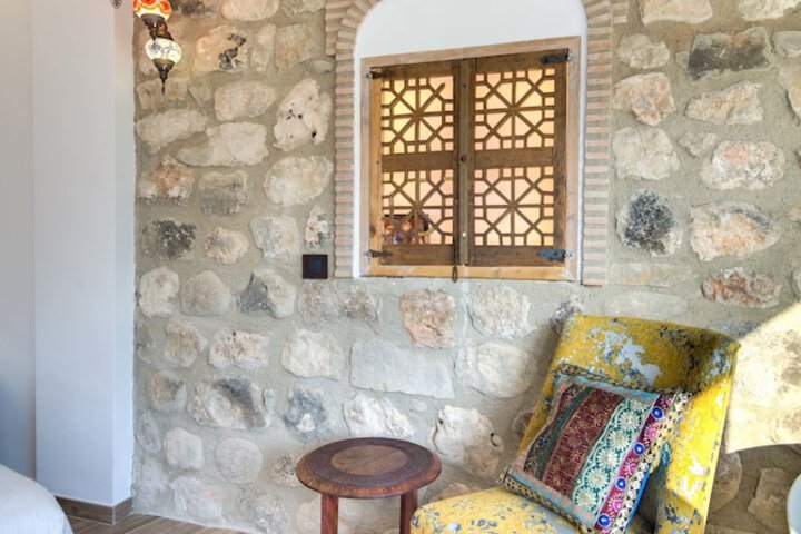 Room 14 of 34