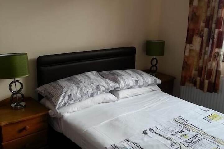 Room 4 of 35