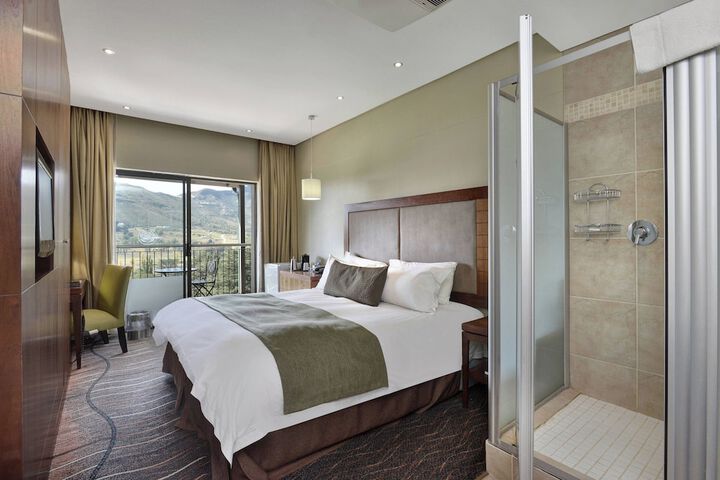 Room 43 of 102