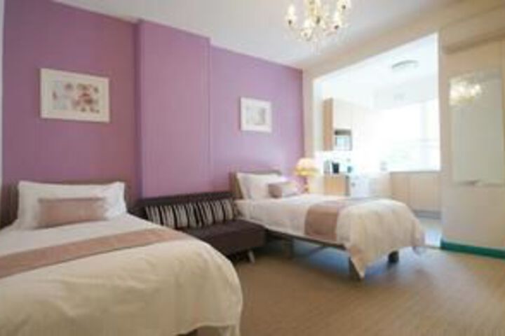 Room 10 of 20