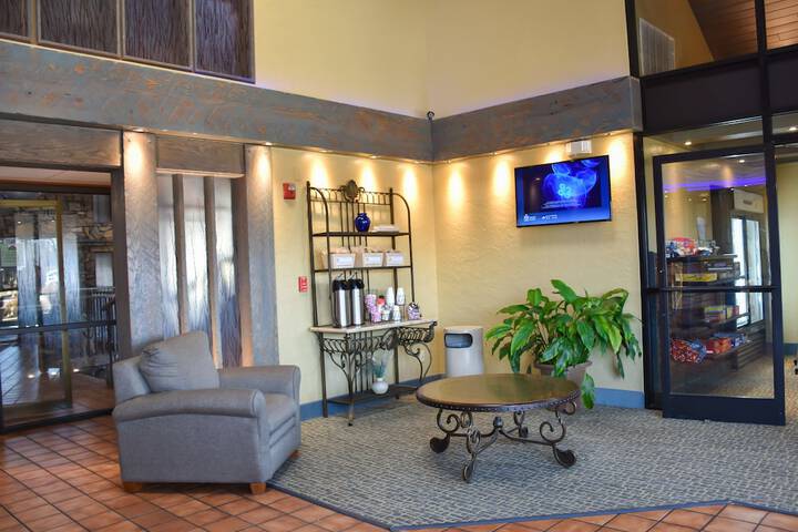 Hotel Interior 6 of 73