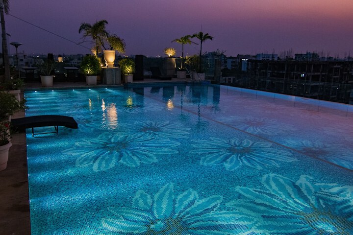 Pool 34 of 47