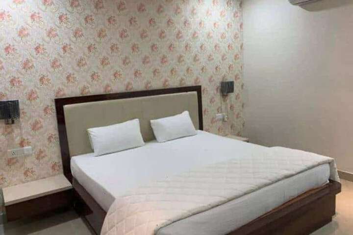 Hotel Crown Resort