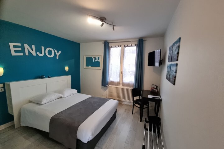 Room 15 of 69