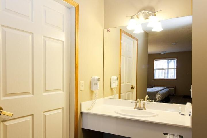 Room 18 of 25