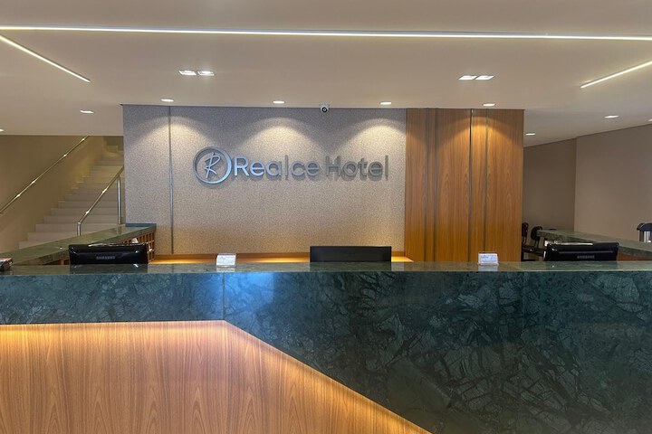 Realce Hotel