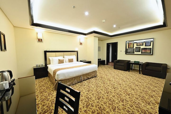 Room 14 of 39