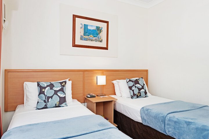 Room 13 of 105