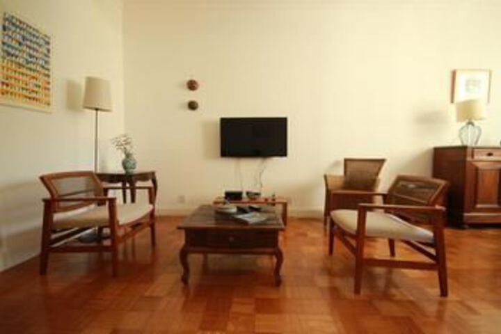 Room 32 of 35