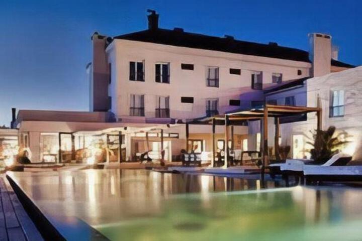 Hotel Amenity