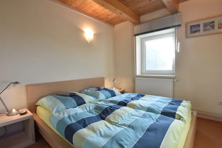 Room 5 of 19