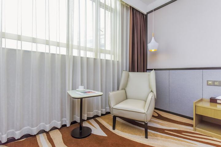 Room 20 of 113