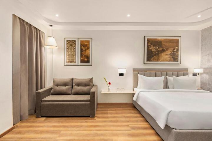 General 4 of 23