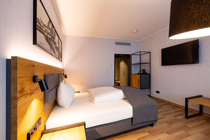 Room 9 of 58