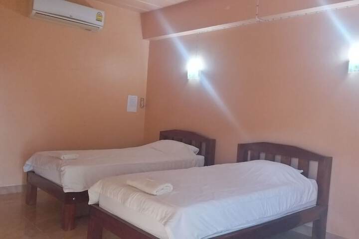 Room 18 of 31