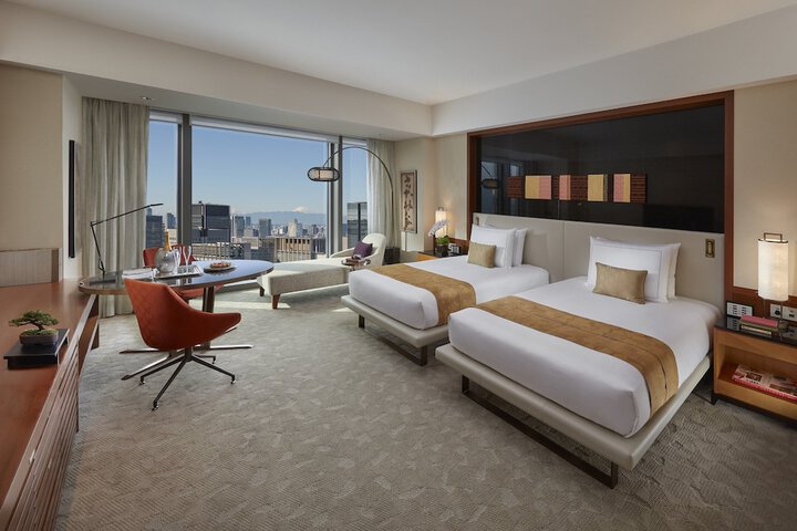 Room 25 of 164