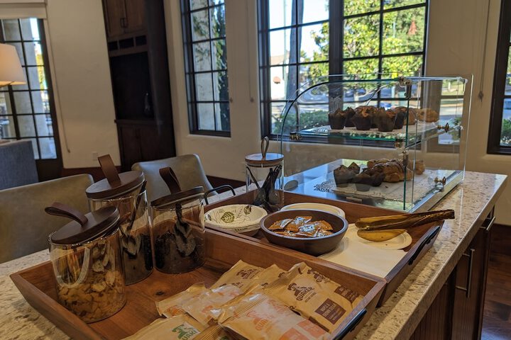 Breakfast area