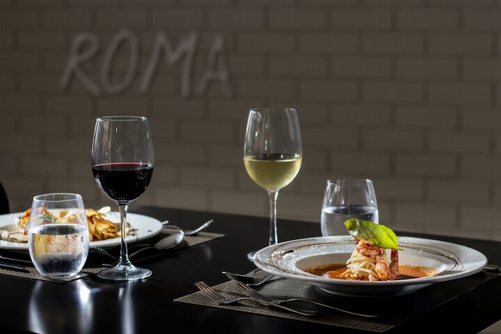 Dining 89 of 133
