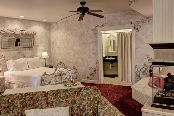 Room 26 of 49