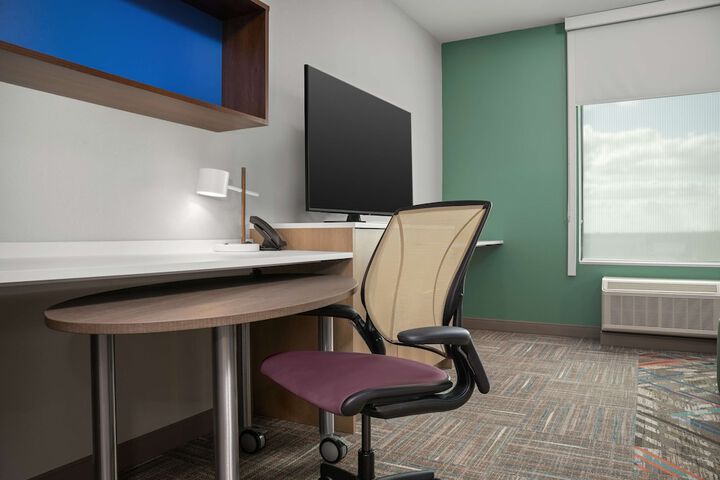 Room 11 of 30