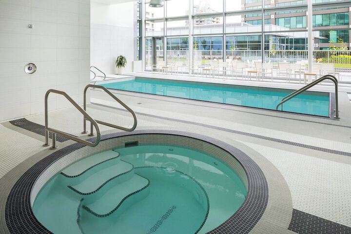 Hotel Pool