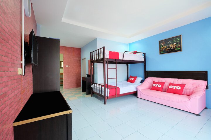 Room 9 of 31