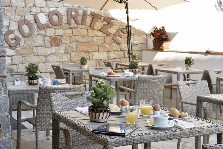 Breakfast/Coffee Service 12 of 19