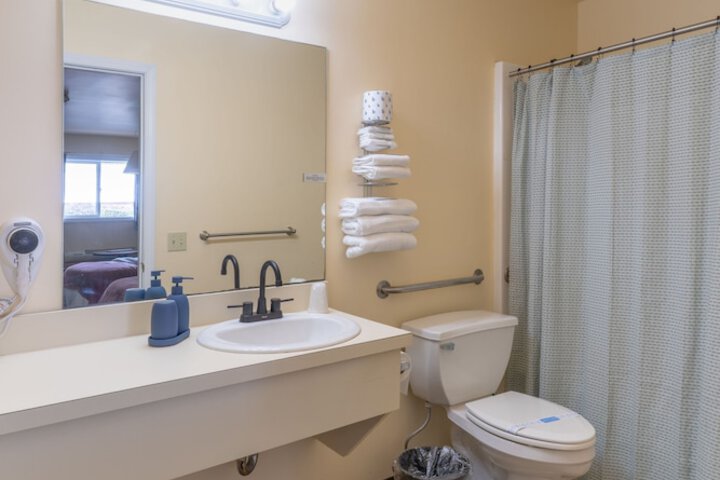 Room 11 of 21