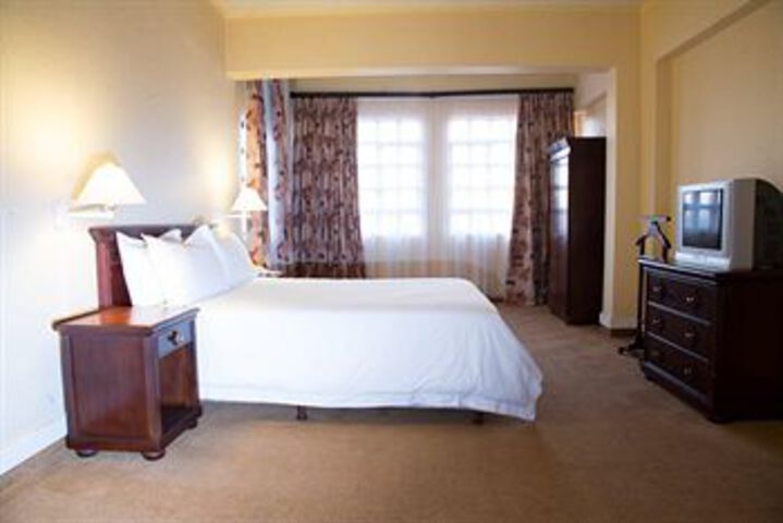 Room 6 of 22