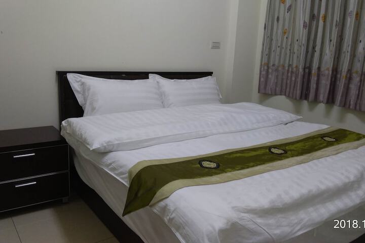 Room 16 of 23