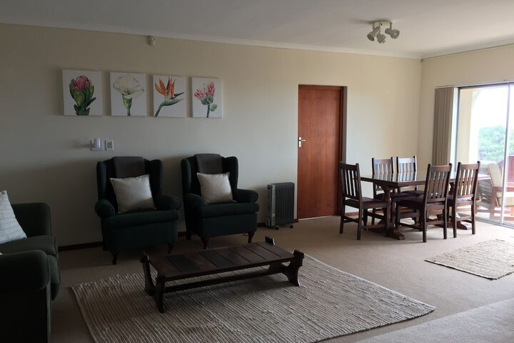 Room 13 of 28