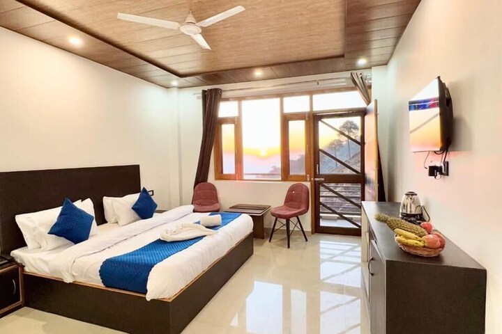 Room 5 of 31