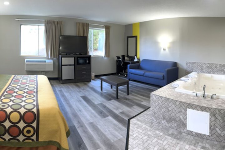 1 King Bed (17 of 20)