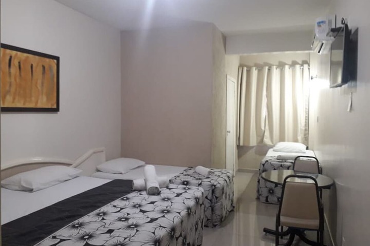 Room 33 of 73
