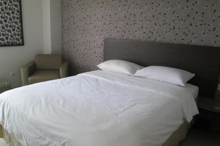 Room 10 of 43