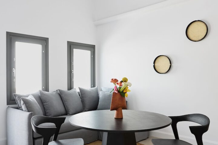 Room 52 of 166