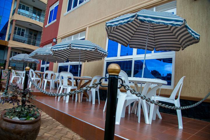 Terrace/Patio 30 of 35