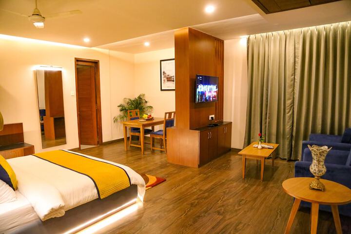 Room 19 of 28