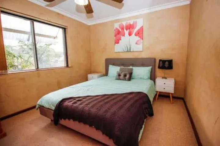 Room 3 of 9