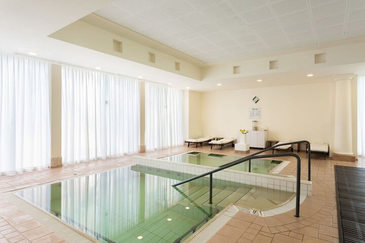 Pool 69 of 130