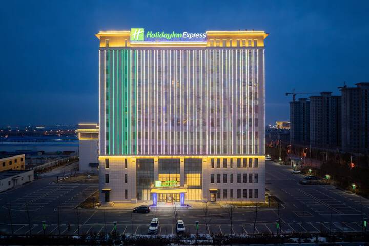 Hotel 33 of 39