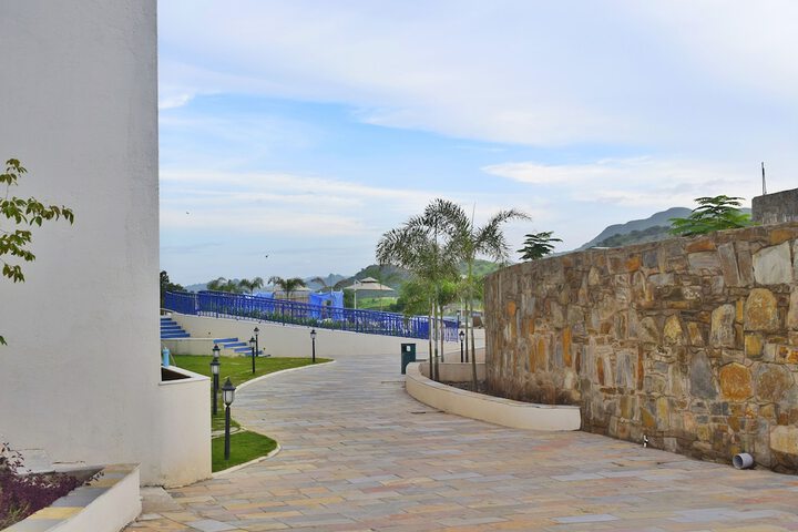 Hotel 128 of 142