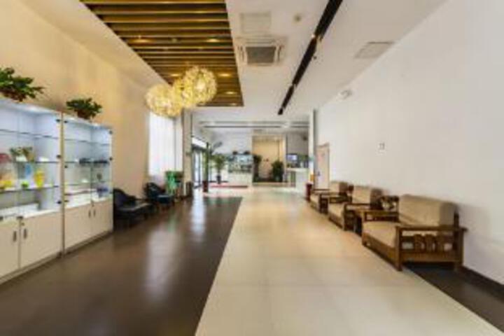 Homeinn Pebble Hotel (Zhengzhou Jinshui Road Medical College)