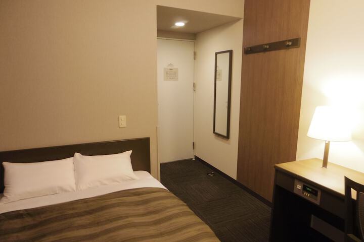 Room 5 of 21