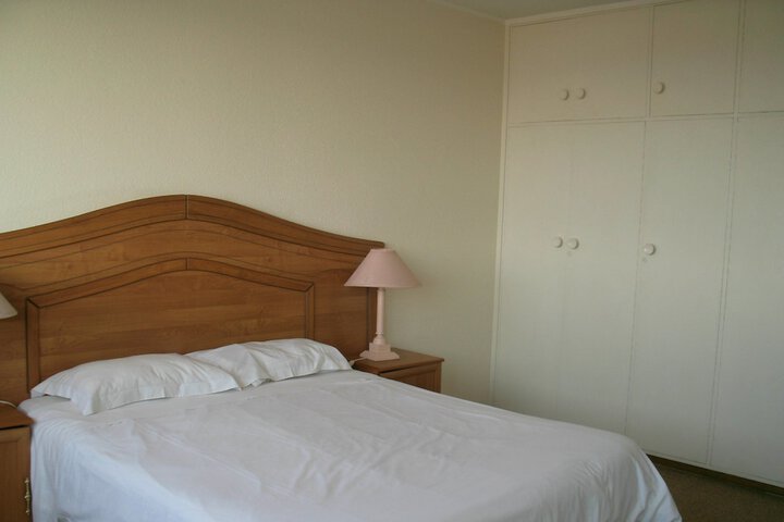Room 2 of 34