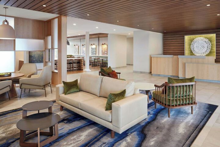 Guest Lobby