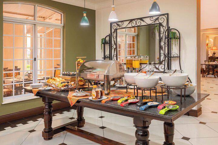 Breakfast buffet